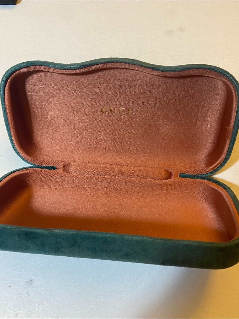 VTG Gucci Sunglasses Eyeglasses Case Green Velvet Clam